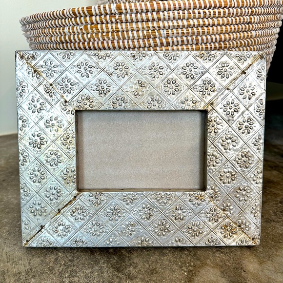 Picture Frames SET - Picture 2 of 12